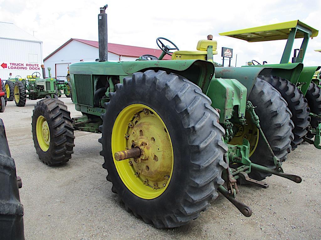 97719- JOHN DEERE 4520 DSL TRACTOR