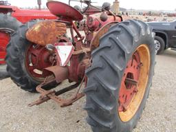 2803-IH M TRACTOR