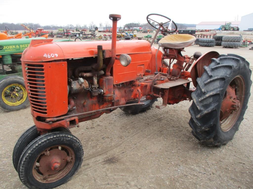 4609-CASE VAC TRACTOR