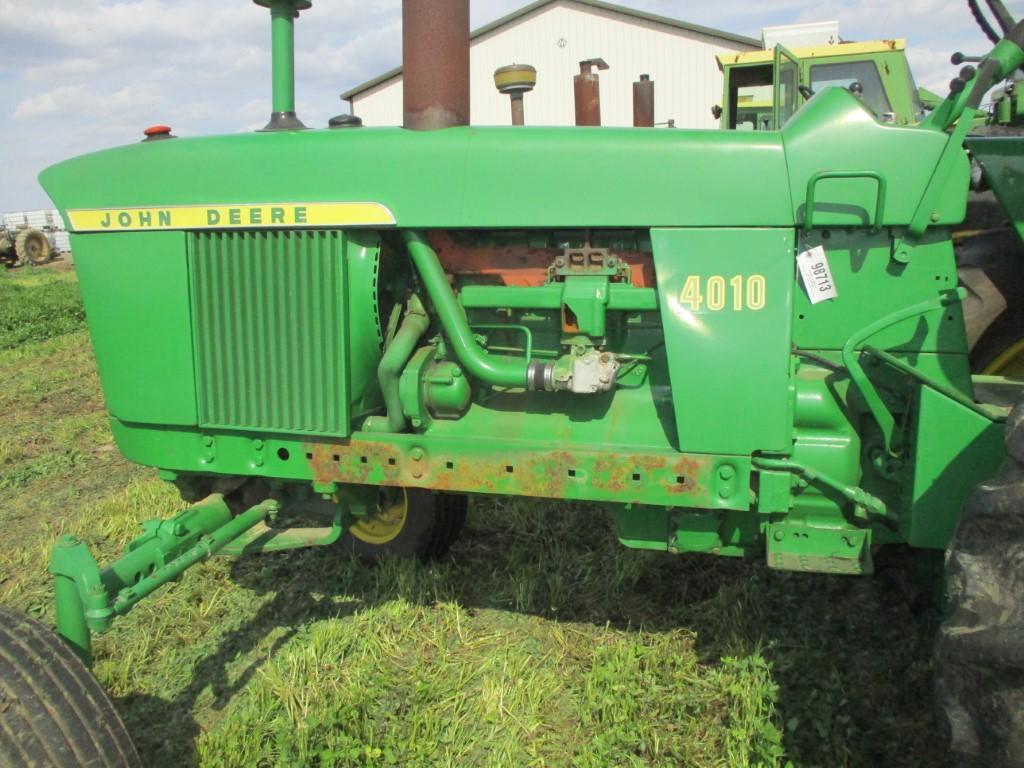 98713 - JOHN DEERE 4010