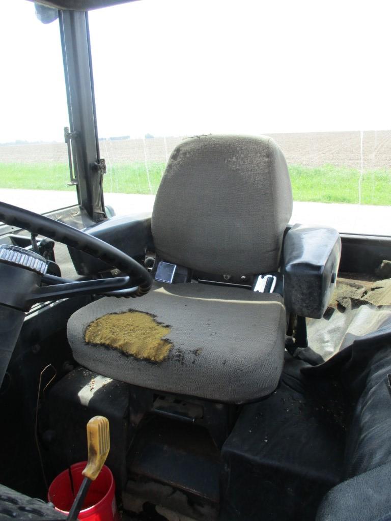 98718 - JOHN DEERE 4630
