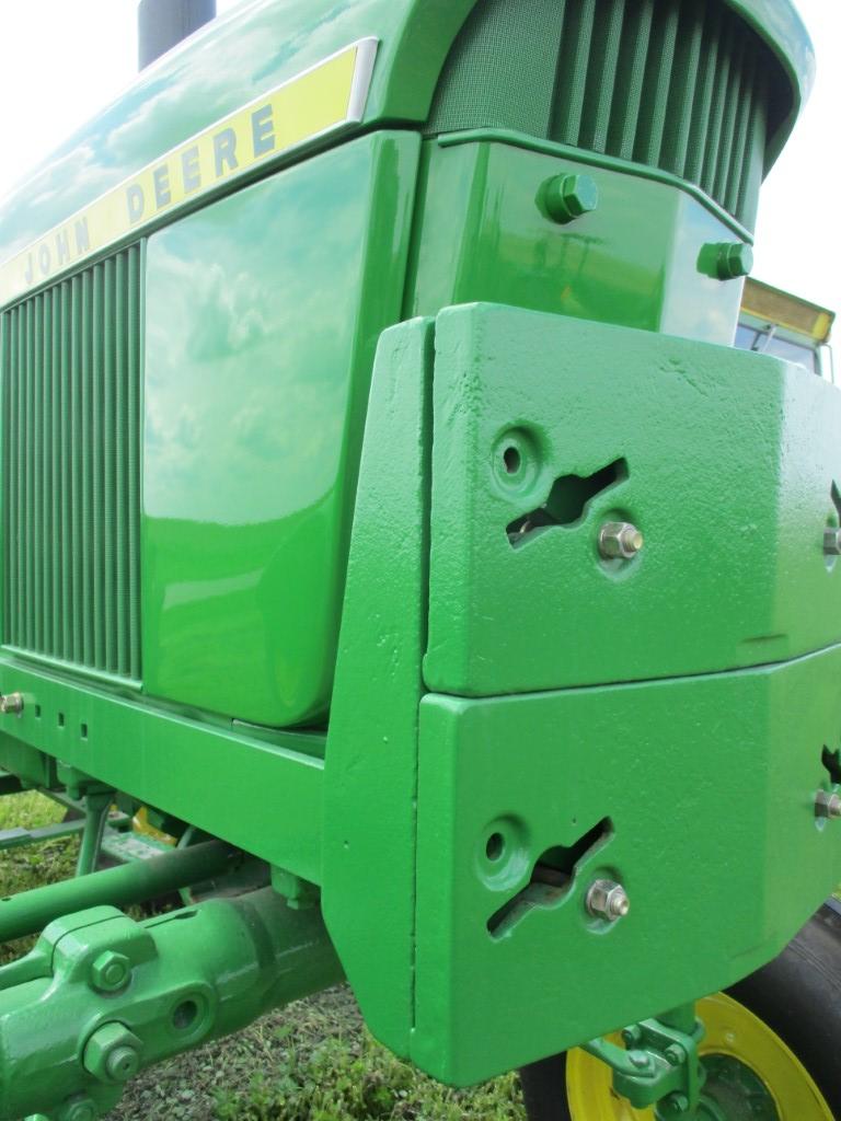 98858 - JOHN DEERE 3020 HIGH CROP