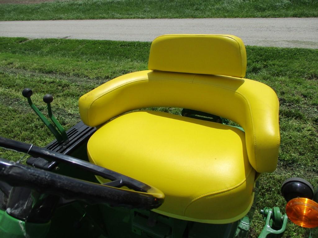 98858 - JOHN DEERE 3020 HIGH CROP