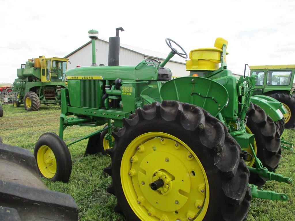 98858 - JOHN DEERE 3020 HIGH CROP