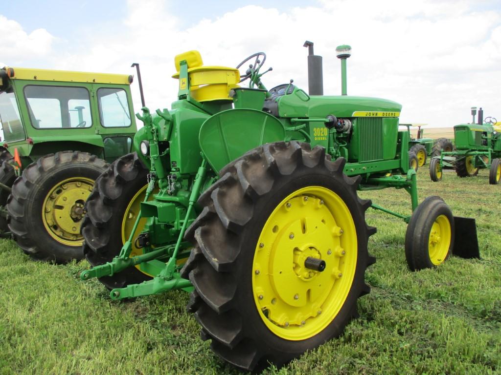 98858 - JOHN DEERE 3020 HIGH CROP
