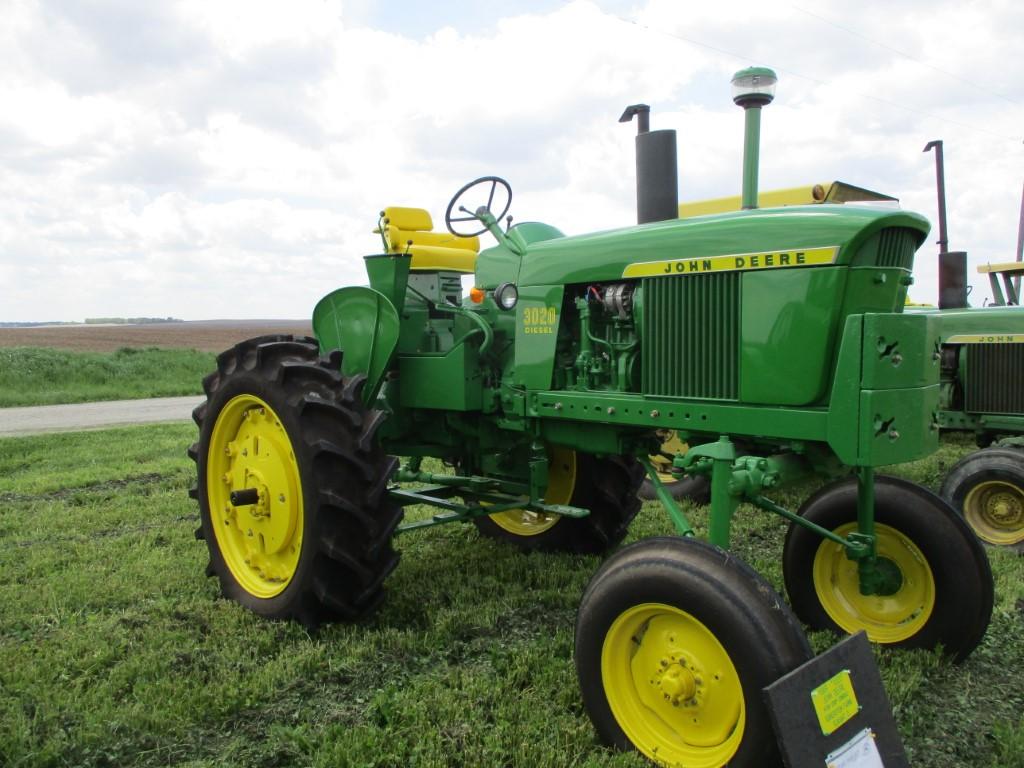 98858 - JOHN DEERE 3020 HIGH CROP