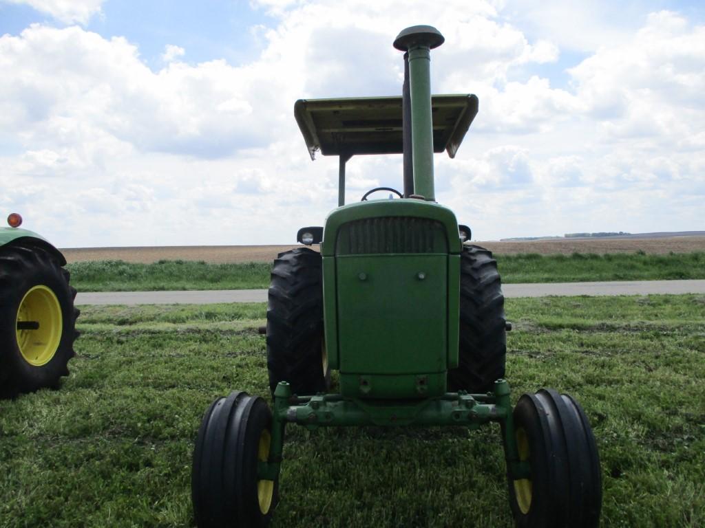 98869 - JOHN DEERE 4320