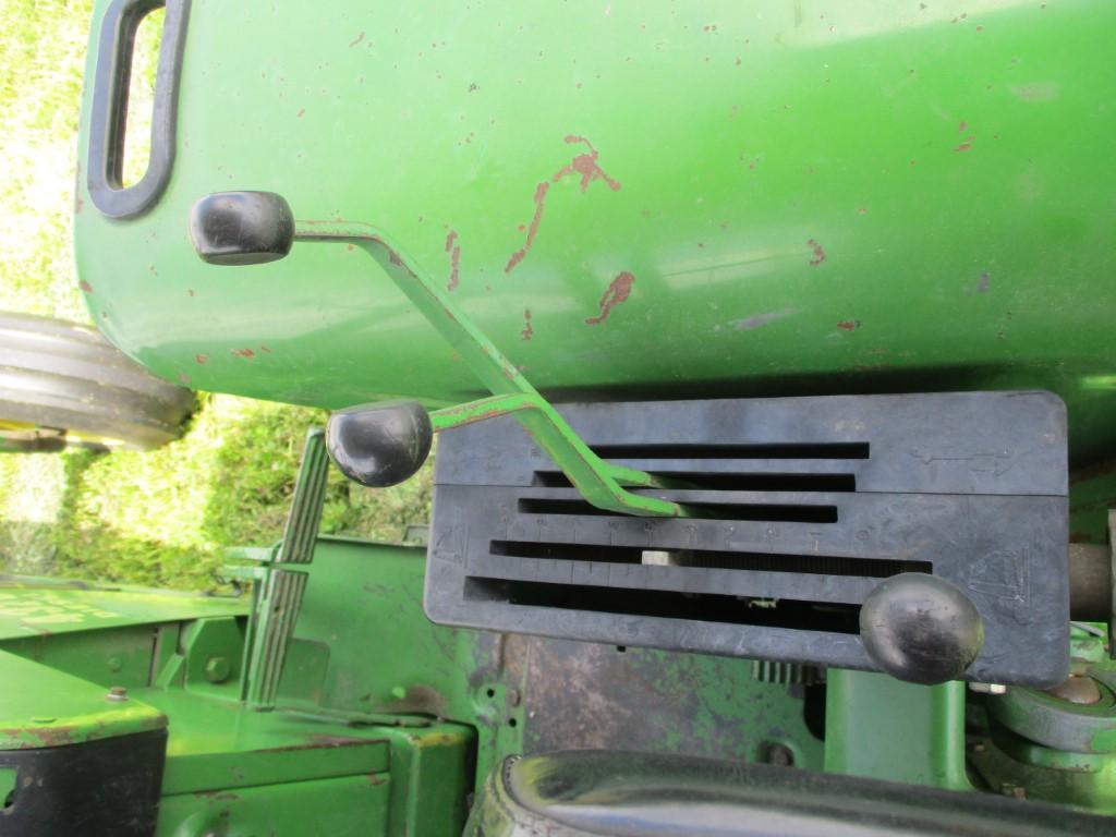 98869 - JOHN DEERE 4320