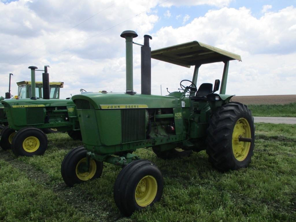 98869 - JOHN DEERE 4320