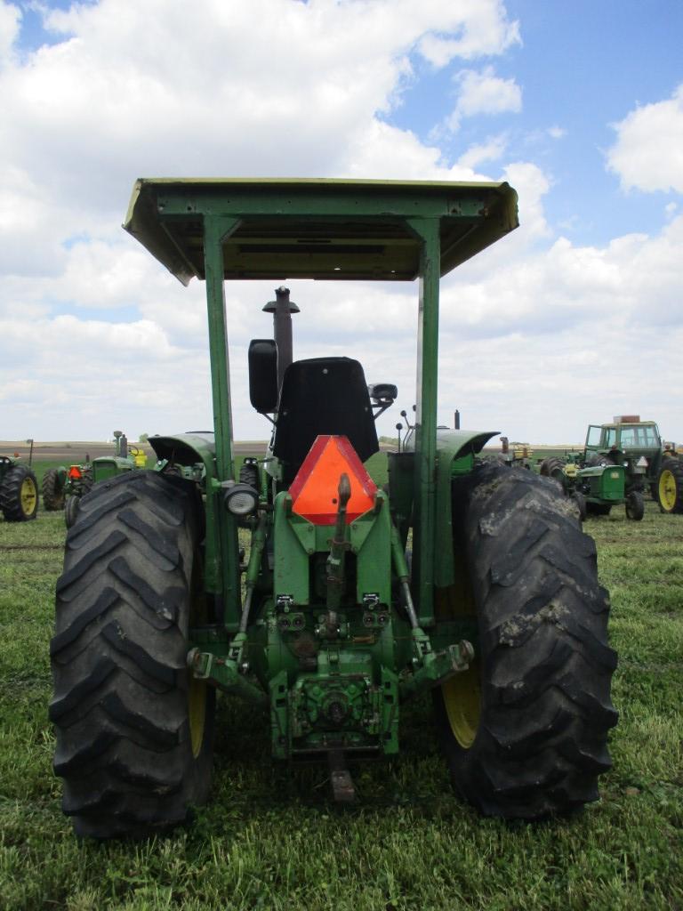 98869 - JOHN DEERE 4320
