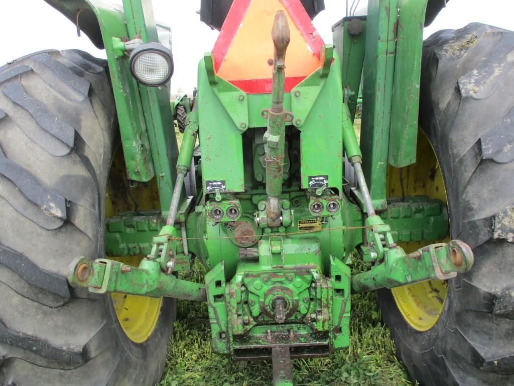 98869 - JOHN DEERE 4320