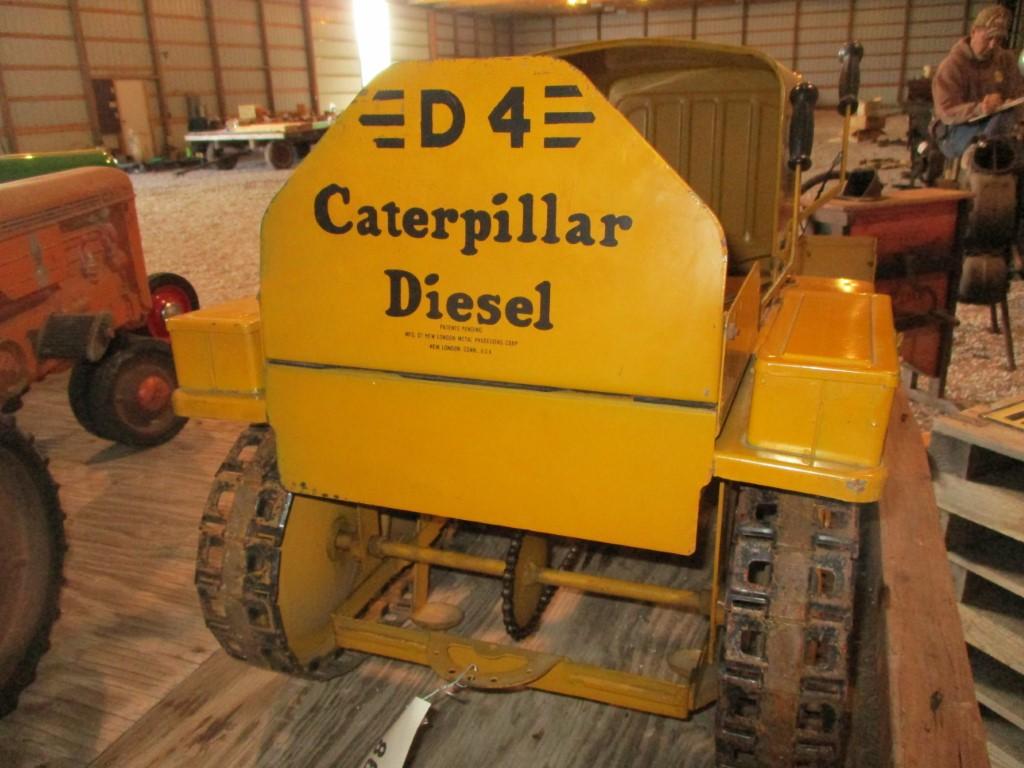 86264-CATERPILLAR D-4 CRAWLER, PEDAL