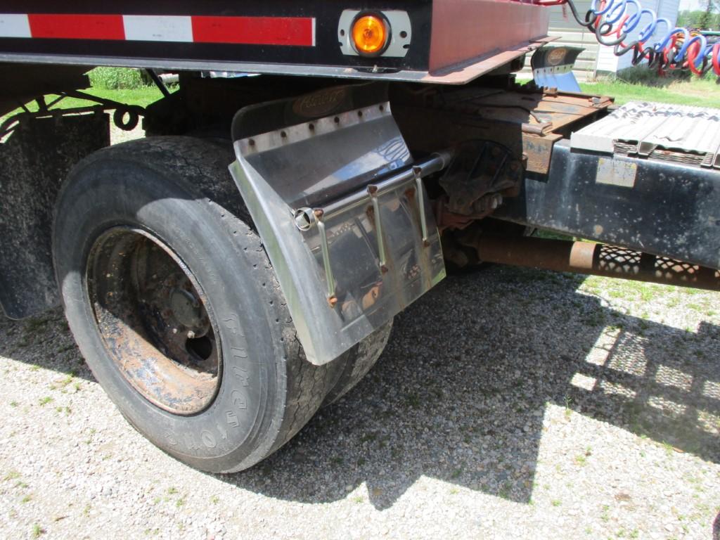 9462- PETERBILT SEMI TRUCK 376