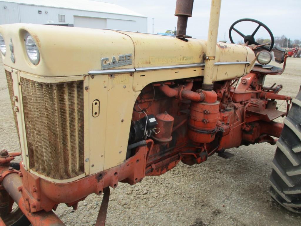 94365-CASE 800 TRACTOR