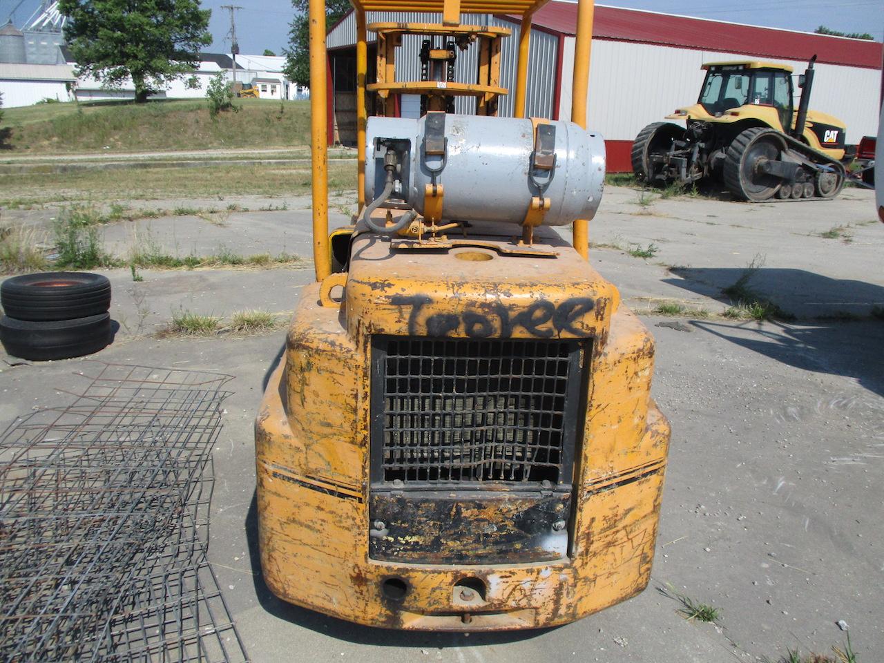 9601-AC TYPE G MODEL FORK LIFT