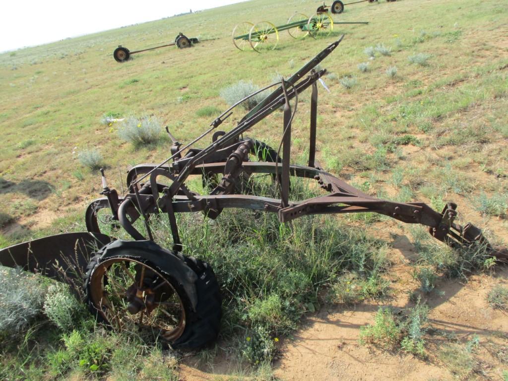 91036-JOHN DEERE 1 BOTTOM 2 WAY PLOW