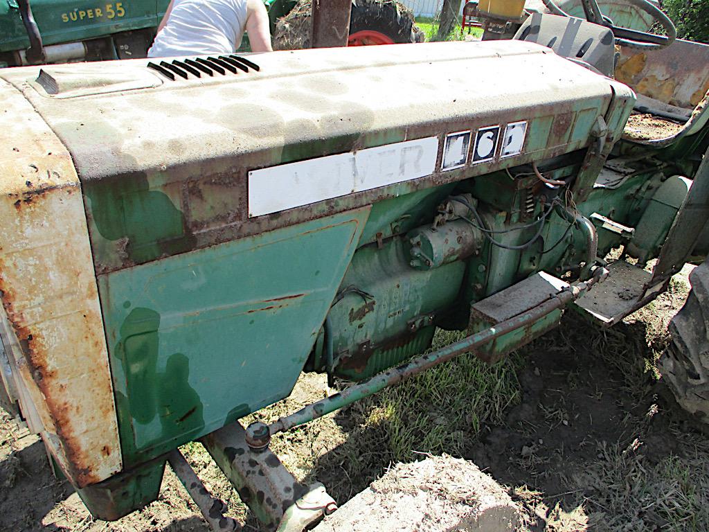 14318-OLIVER 462 TRACTOR