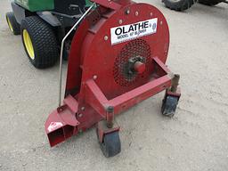 12075-JD F 911 LAWN TRACTOR