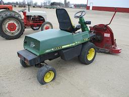 12075-JD F 911 LAWN TRACTOR