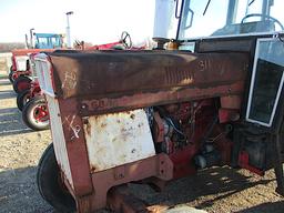 13050-IH 684 TRACTOR