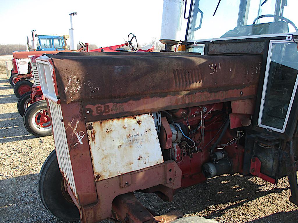 13050-IH 684 TRACTOR