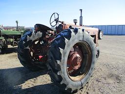 13236- FARMALL 400 TRACTOR