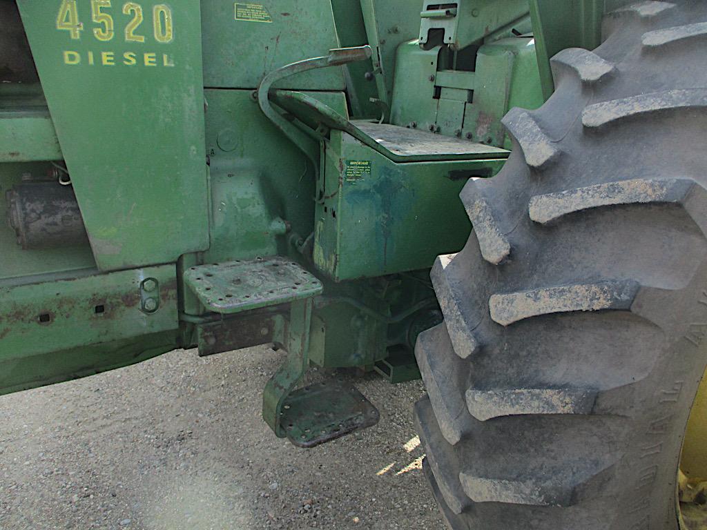 13407-JD 4520 TRACTOR