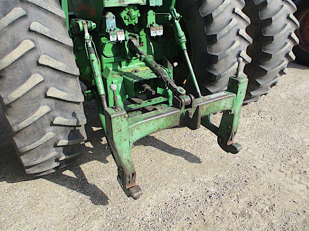 13407-JD 4520 TRACTOR