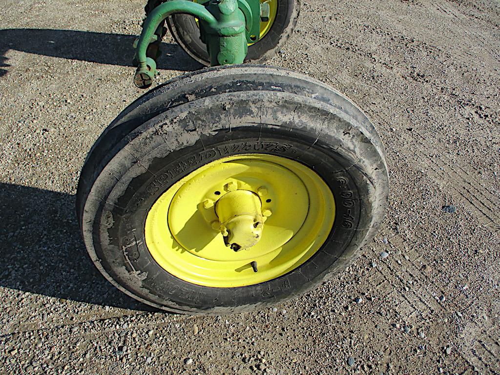 13592-JD AWH TRACTOR