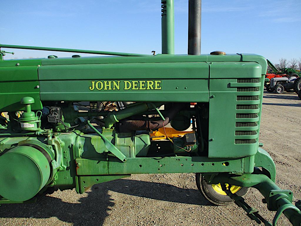 13592-JD AWH TRACTOR