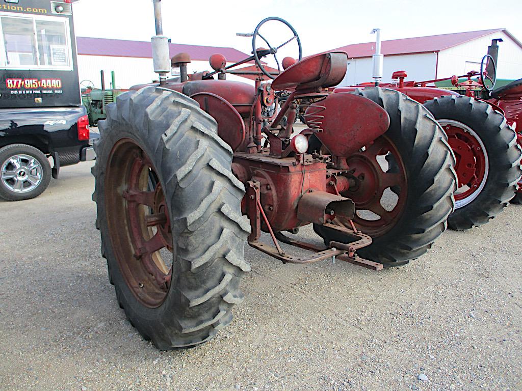 13714-FARMALL SUPER M TRACTOR