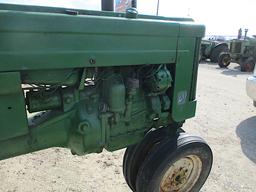 13945-JD 40 TRACTOR