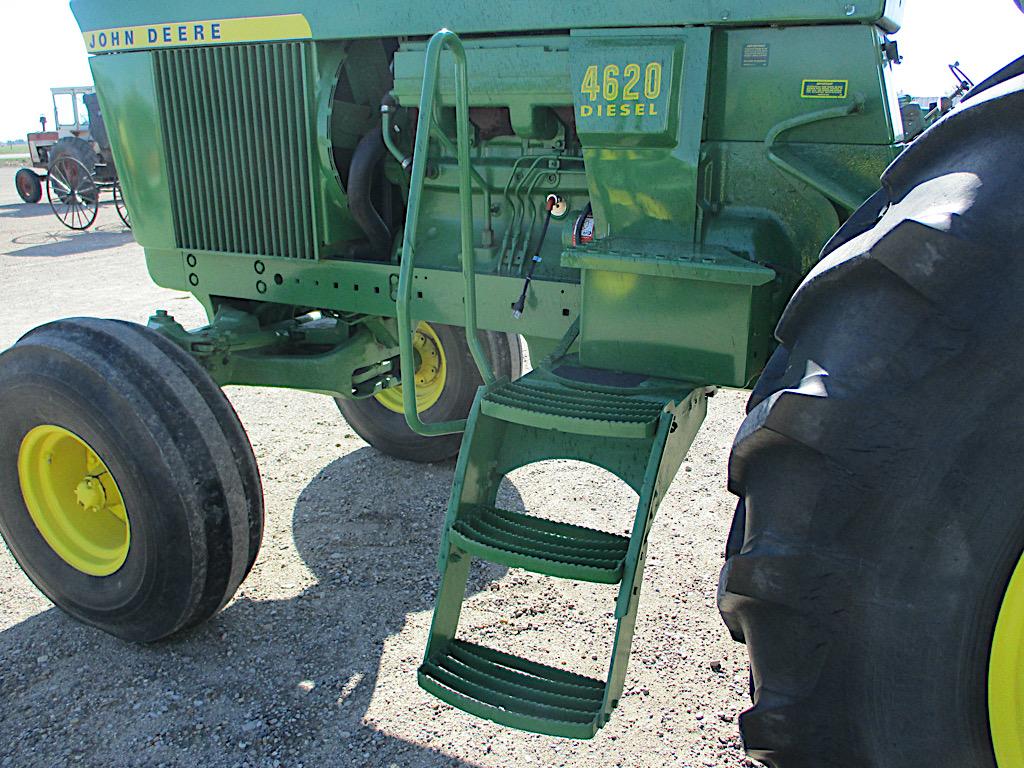 12744-JD 4620 TRACTOR