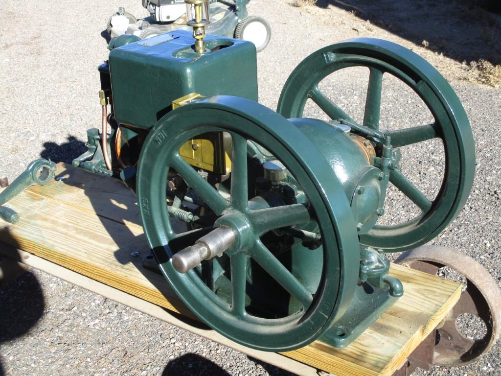 90816-MCCORMICK-DEERING TYPE M STATIONARY ENGINE