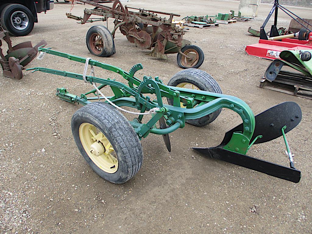 12454-JD 1 BTM PULL TYPE PLOW
