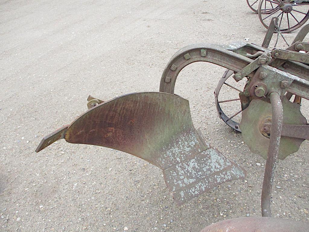 12518-JD 1 BTM PULL TYPE PLOW