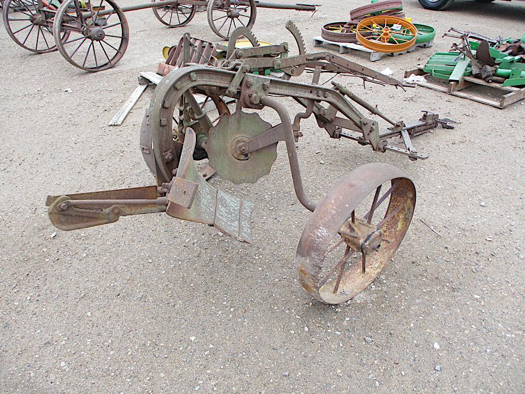12518-JD 1 BTM PULL TYPE PLOW