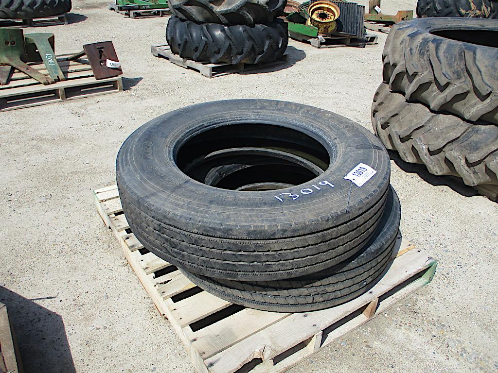 13019-PAIR OF 255/80-22.5 TIRES