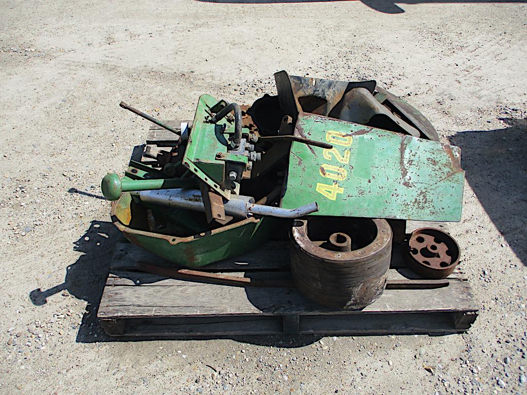 13272-PALLET OF MISC JD PARTS