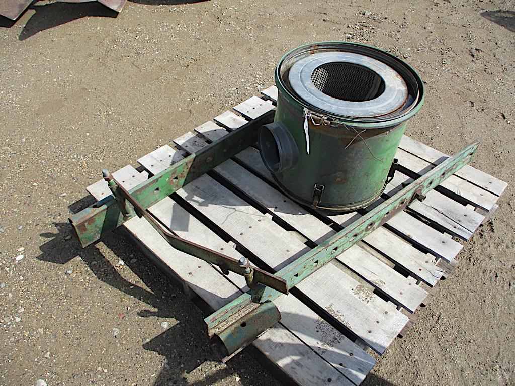 13713-PALLET OF MISC PARTS