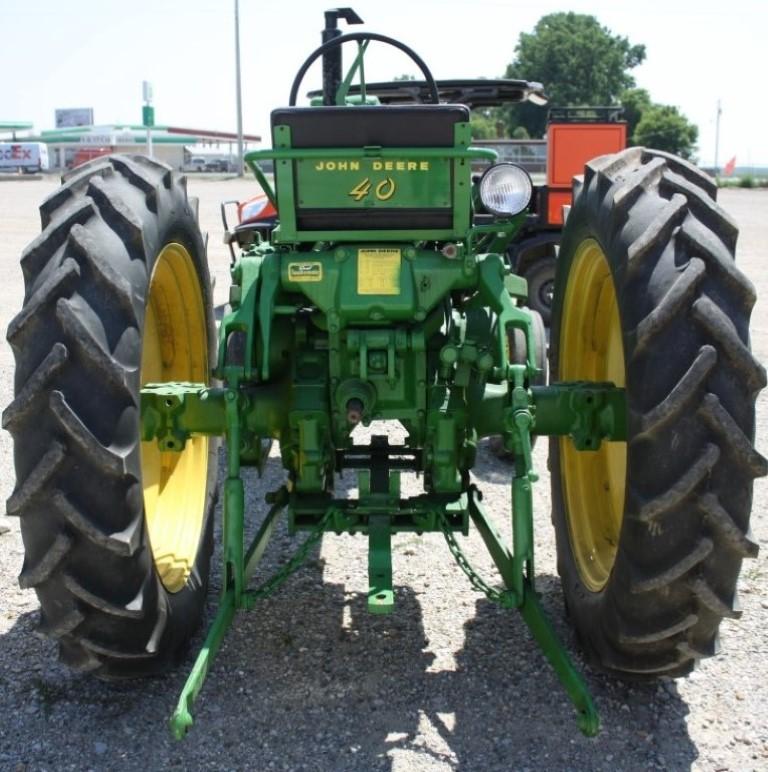 16446-JOHN DEERE 40T