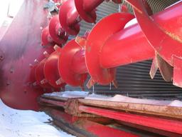 22892-MILLER PRO 5200 FORAGE WAGON