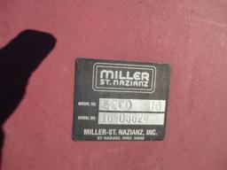 22892-MILLER PRO 5200 FORAGE WAGON