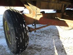 22892-MILLER PRO 5200 FORAGE WAGON