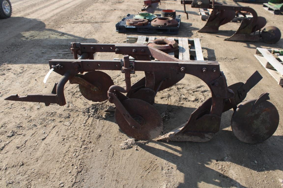 23641-FAST HITCH 2 BTM PLOW