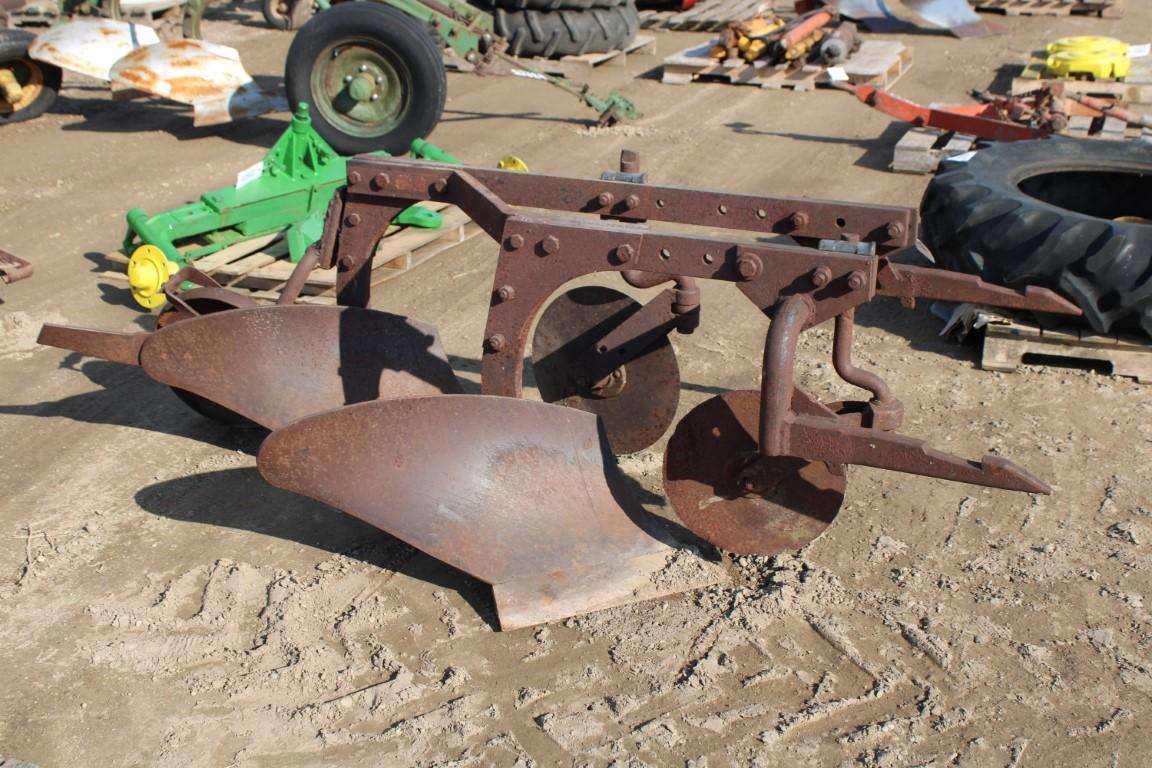 23641-FAST HITCH 2 BTM PLOW