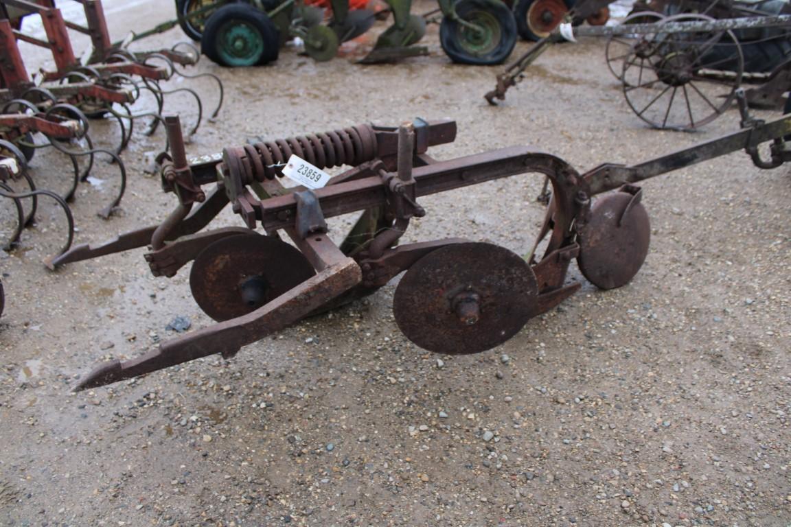 23859-IH 2 BTM QUICK HITCH PLOW