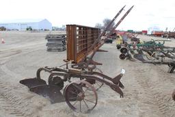 26627-JOHN DEERE 2 BTM PULL TYPE PLOW