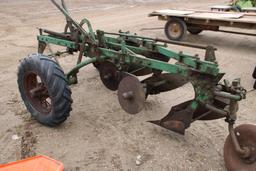26920-JOHN DEERE 3BTM PULL TYPE PLOW