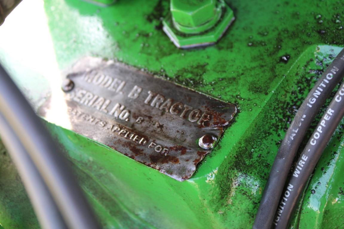 23714-JOHN DEERE B